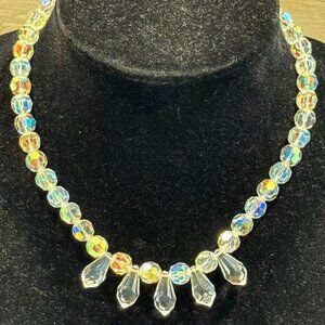 Vintage Aurora Borealis Beautifully Faceted Graduated Crystal Bead Necklace